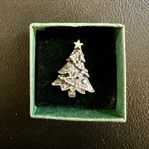 Pewter Silver Colored Christmas Tree Brooch in Box NEW